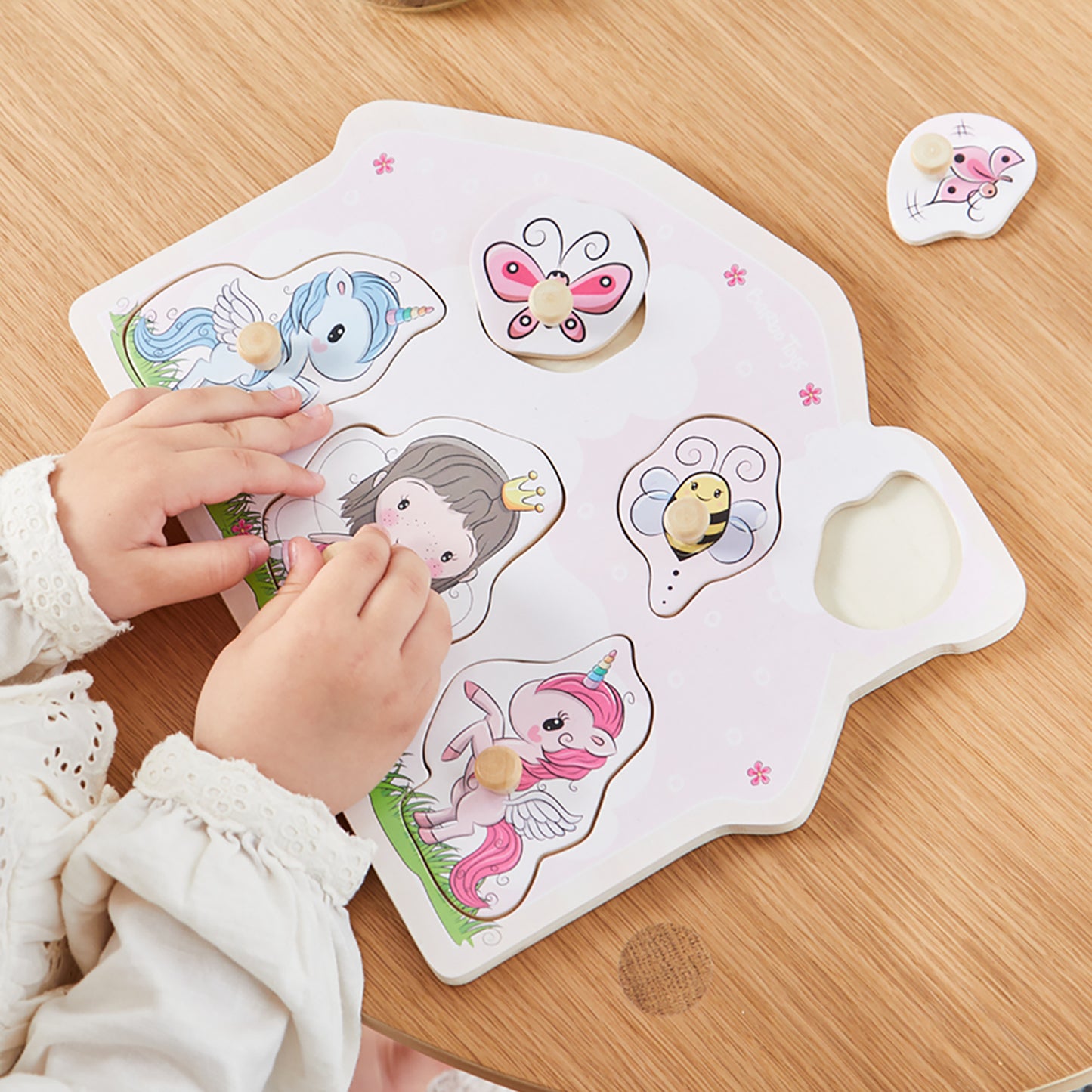 Lillie & Ellie - Wooden Peg Puzzle (6 pegs)