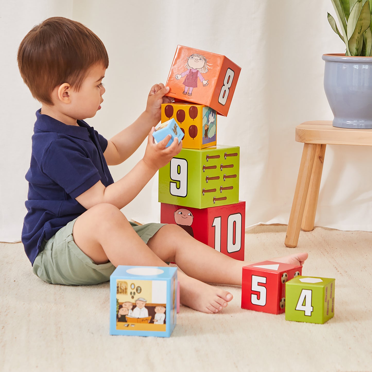 Alfons Åberg - Stacking Cubes