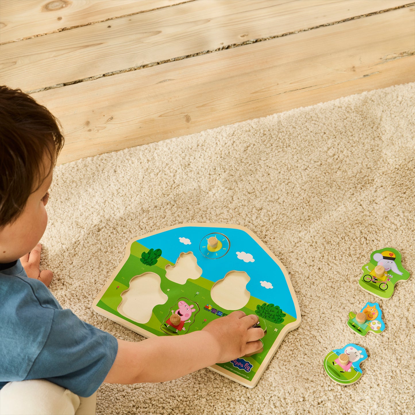 Peppa Pig - Wooden Peg Puzzle - Play Peppa Pig