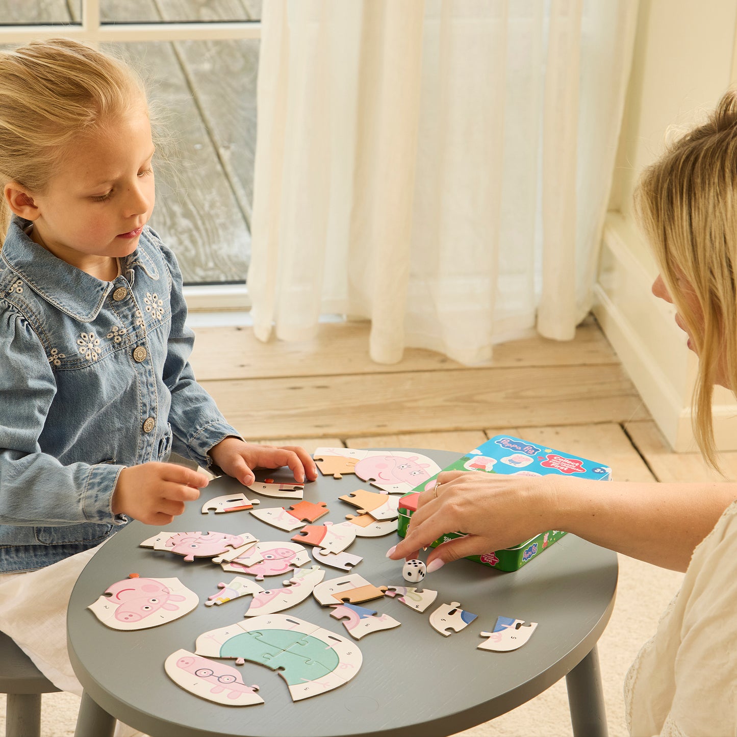 Peppa Pig  - Puzzle Game in Tin Box
